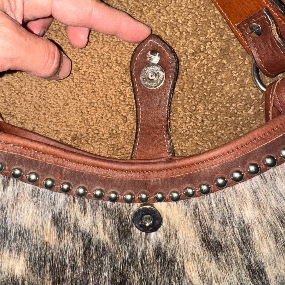 Brown and Tan Shoulder Bag with Western Accents - Picture 4 of 9